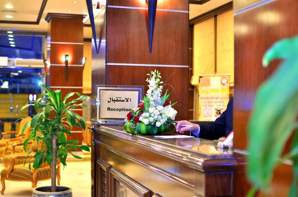 Zowar International Hotel Medine Dış mekan fotoğraf