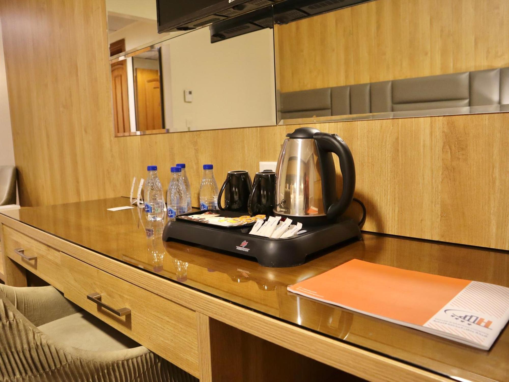 Zowar International Hotel Medine Dış mekan fotoğraf