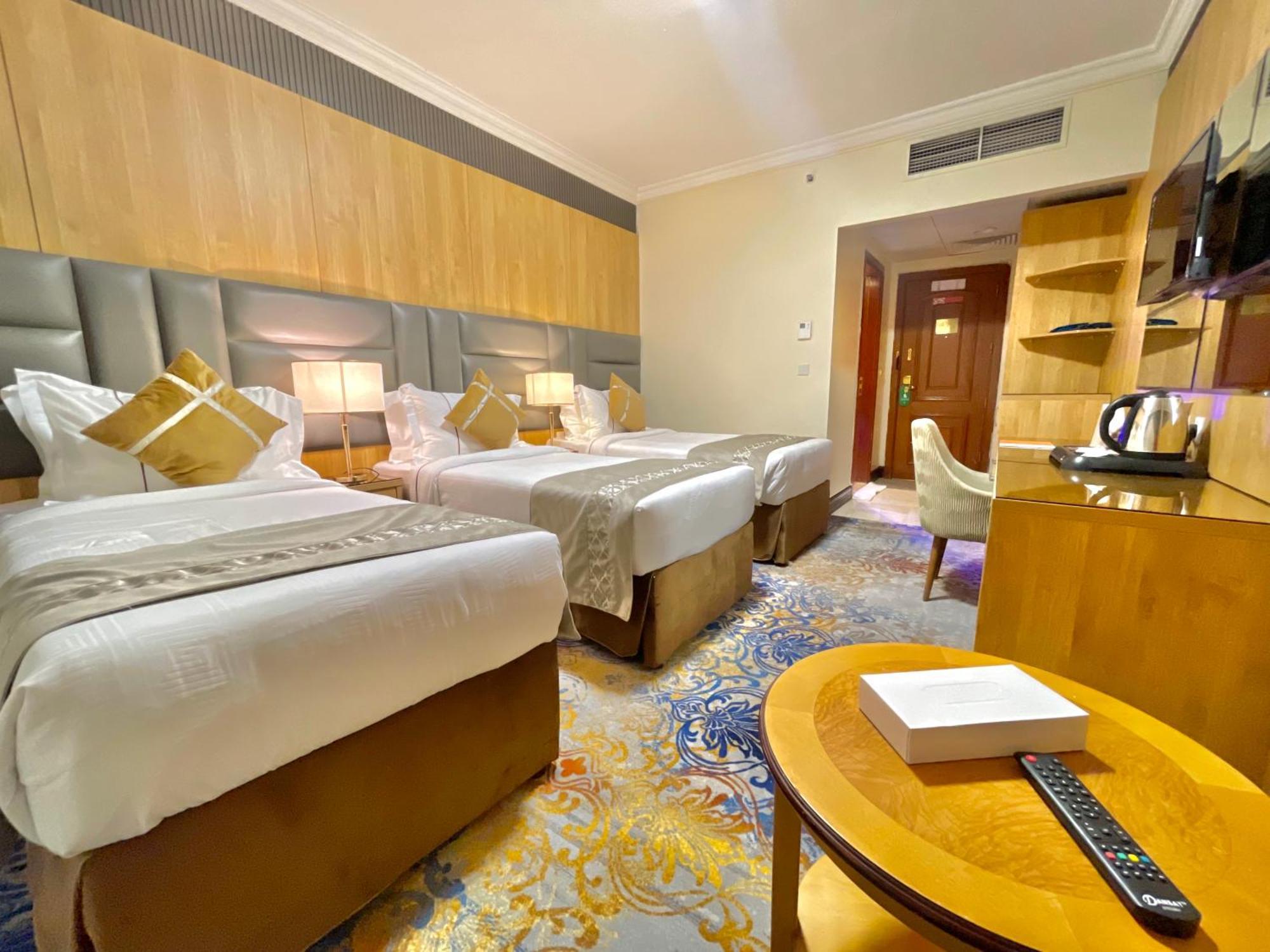 Zowar International Hotel Medine Dış mekan fotoğraf