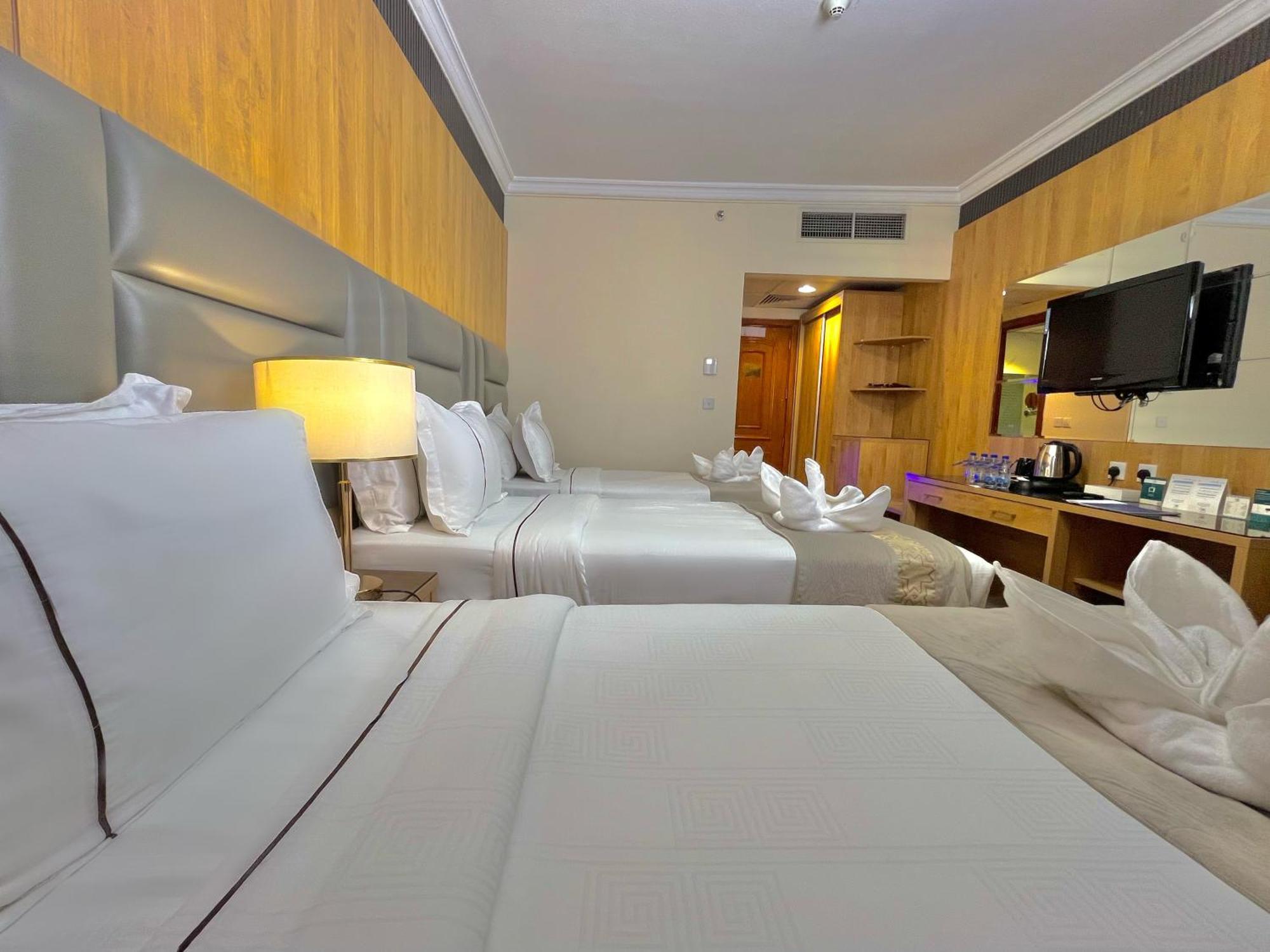 Zowar International Hotel Medine Dış mekan fotoğraf