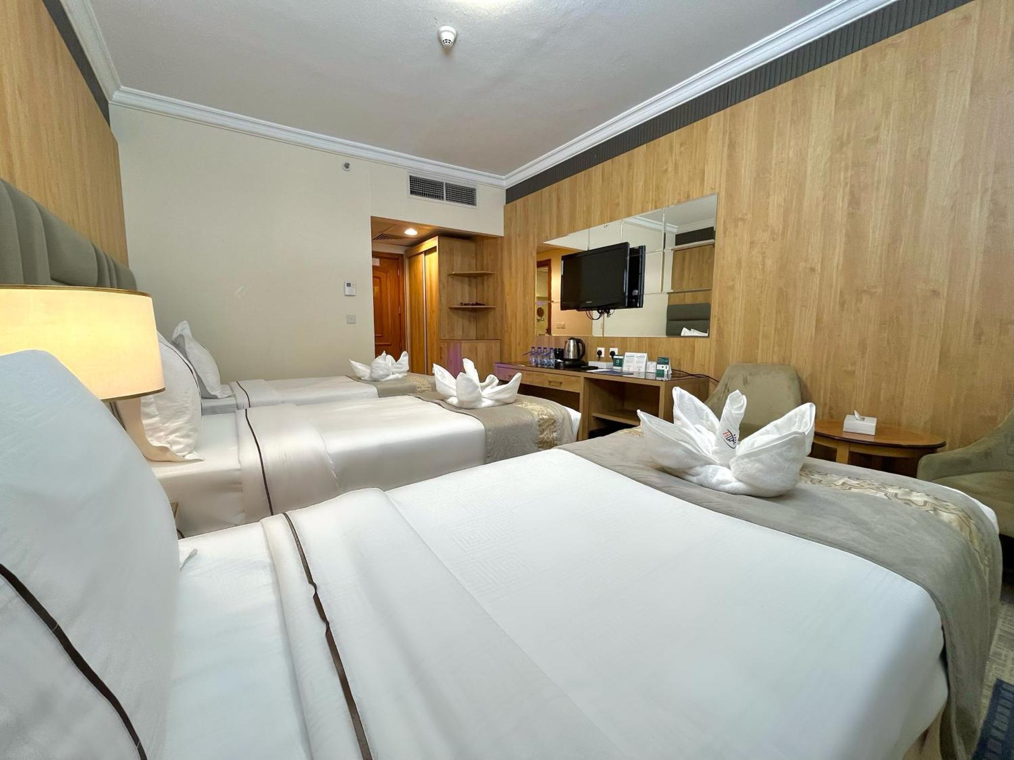 Zowar International Hotel Medine Dış mekan fotoğraf